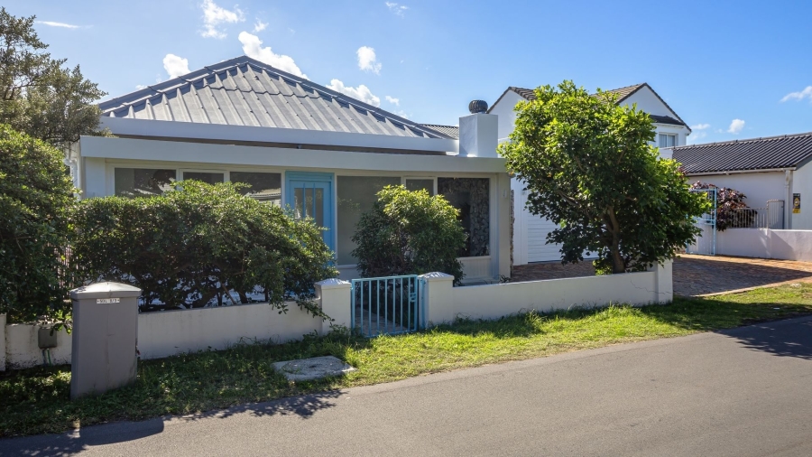 4 Bedroom Property for Sale in Kleinmond Western Cape